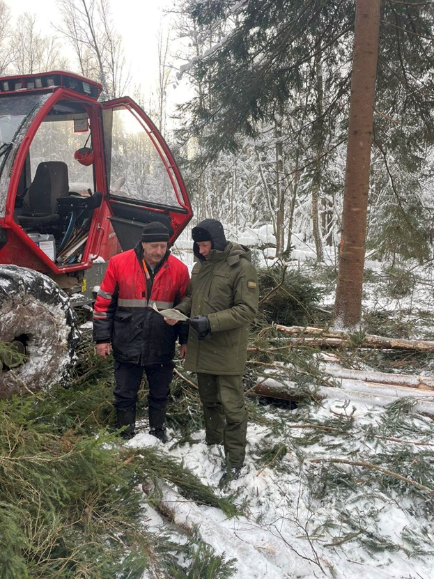 НА КОНТРОЛЕ