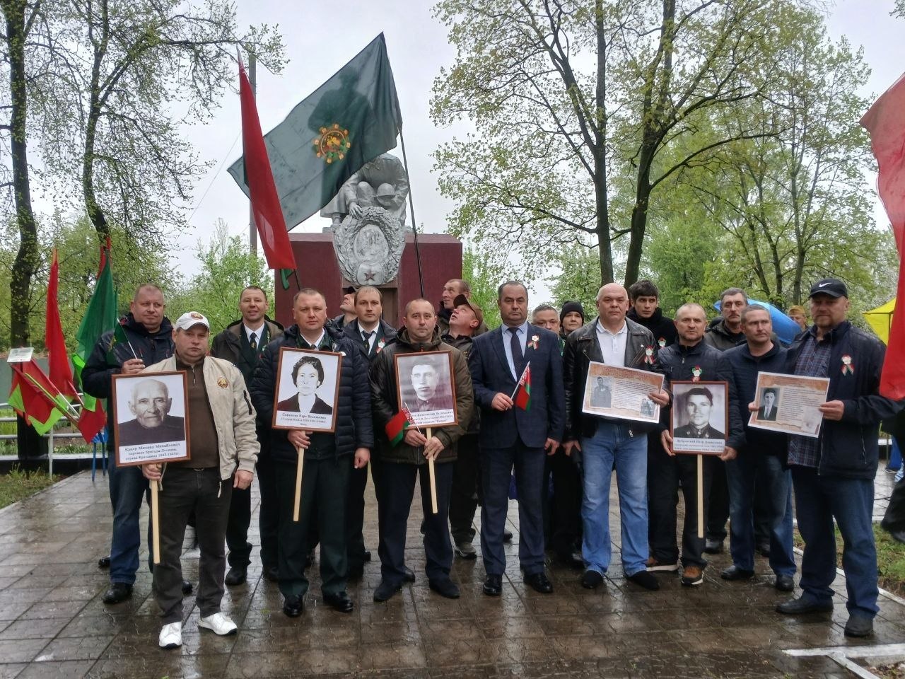 Коллектив  Богушевского лесхоза принимает участие в торжественном митинге, посвященном празднованию Дня Победы.