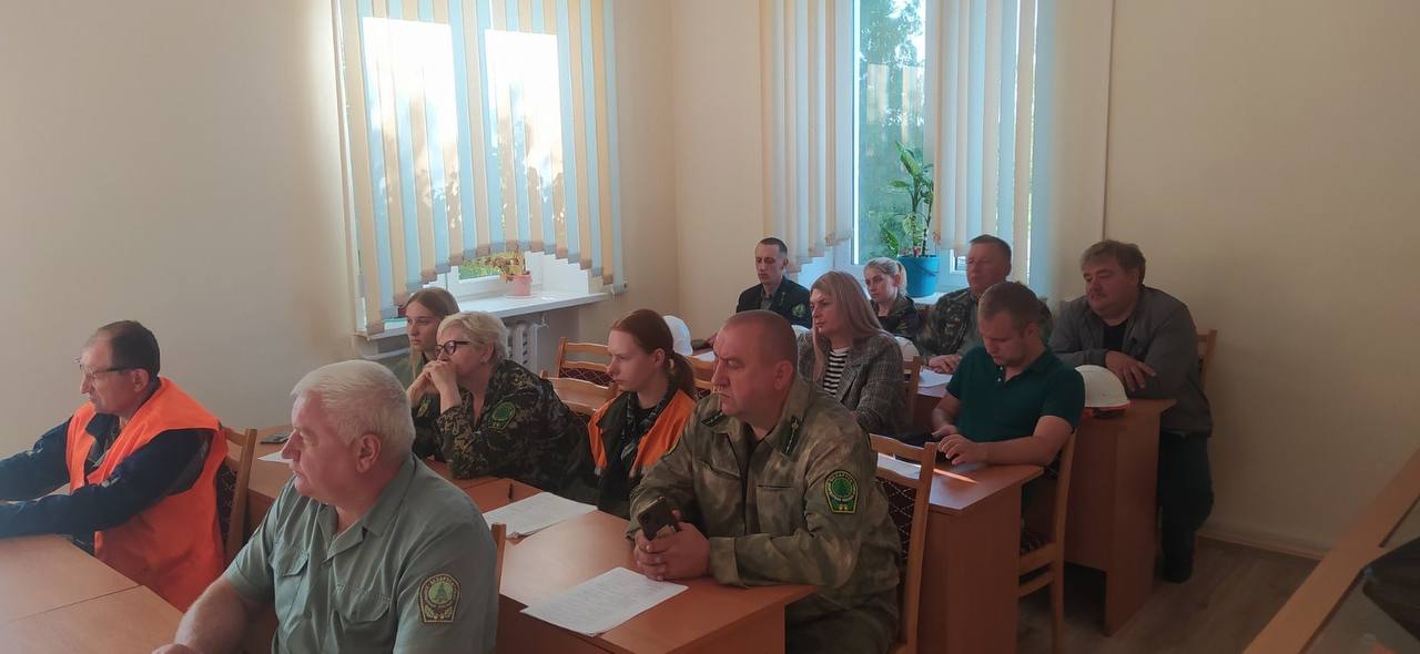 На базе Обольского ОПЛ Богушевского лесхоза проведен семинар